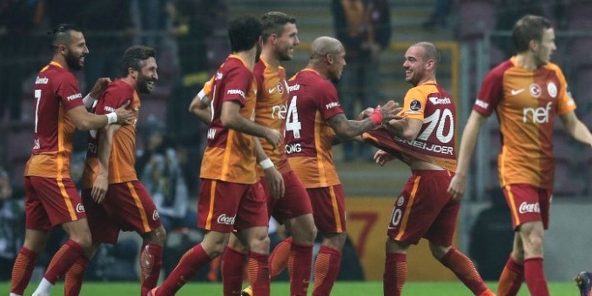 Galatasaray'ın Yabancıları Şehitler Maçı İçin Sıraya Girdi
