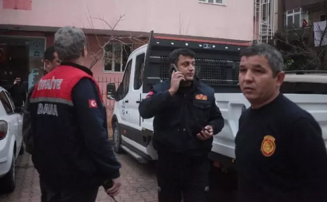 Çıplak Ayakla Kedi Kurtarma Operasyonu