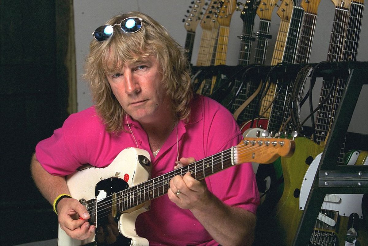 Dünyaca Ünlü Gitaris Rick Parfitt Hayatını Kaybetti