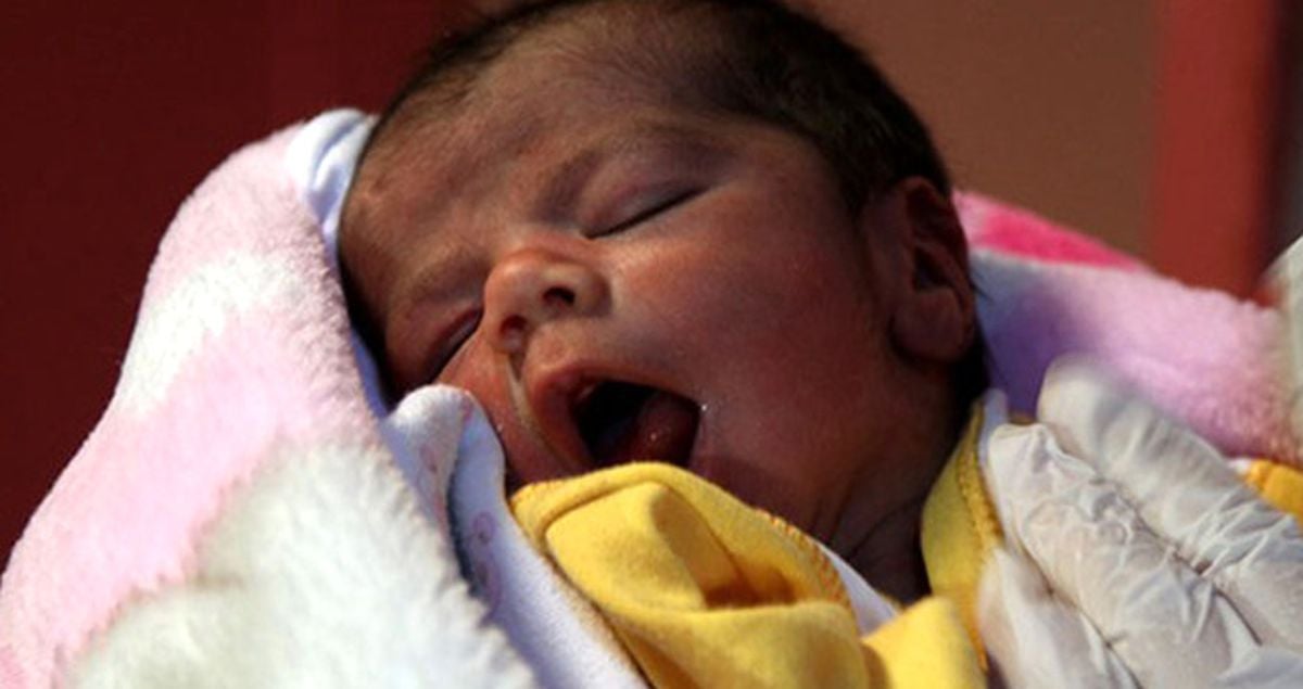 Fethiye Sahilinde Yeni Doğmuş Bir Kız Bebek Bulundu