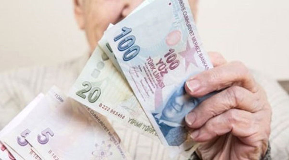 Emeklilerin Yüzde 30'u Gelirleri Yeterli Olmadığı İçin Çalışıyor!
