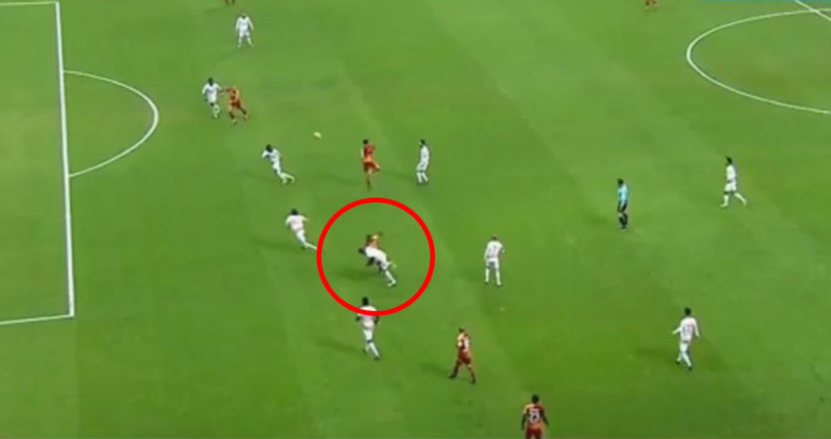 Galatasaraylı Bruma, Kırmızı Karttan Ucuz Yırttı