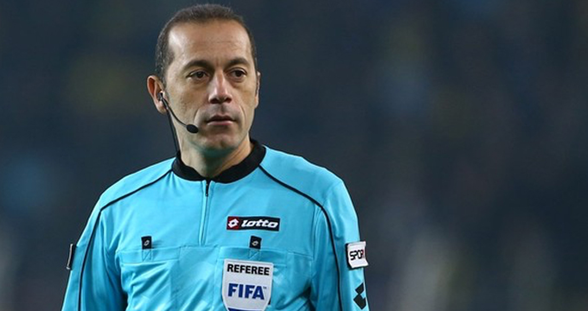 İspanyol Gazetesi, Cüneyt Çakır'ın Verdiği Penaltı Kararıyla Dalga Geçti