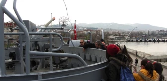 Karakol Gemi Yarhisar'a Ziyaretçi Akını