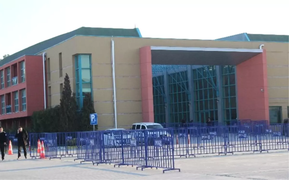 Denizli'de Darbe Girişimiyle Yargılanan Askerlerin Duruşması Devam Ediyor