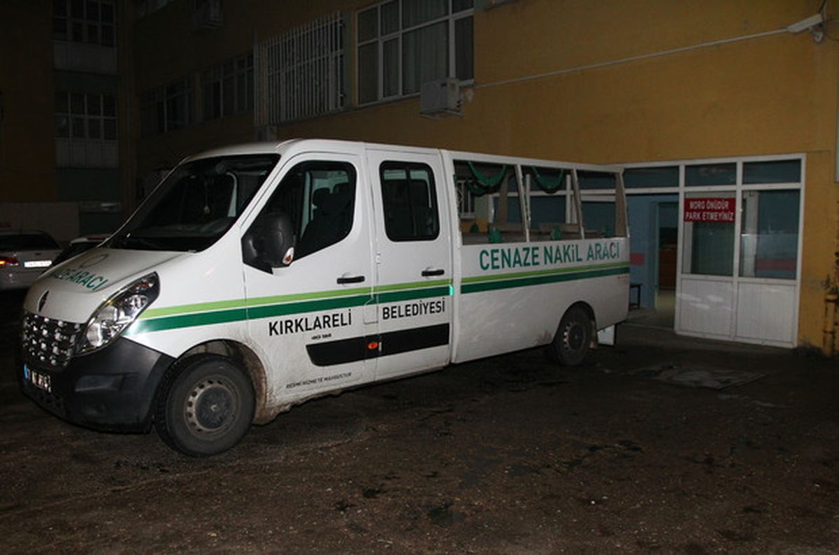 Ormanda Erkek Cesedi Bulundu