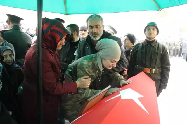 Şehit Er Mehmet Ünal Son Yolculuğuna Uğurlandı