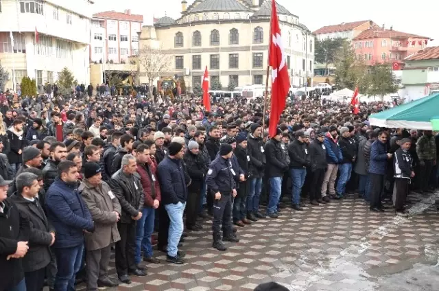 Şehit Er Mehmet Ünal Son Yolculuğuna Uğurlandı