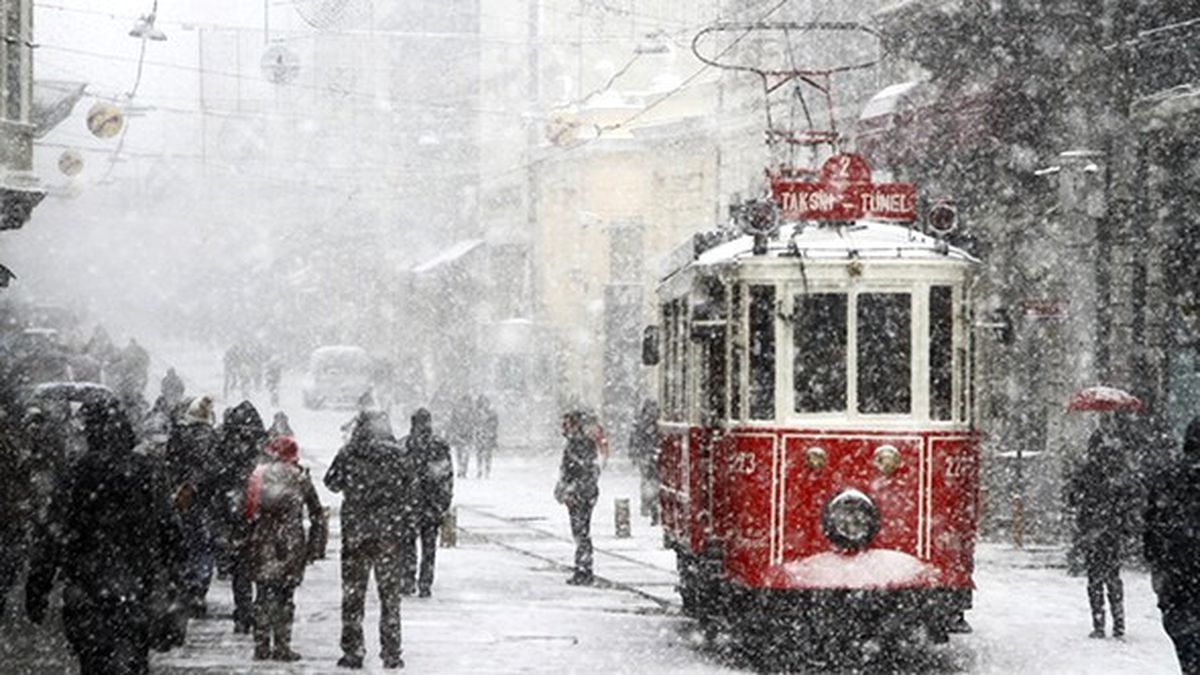 Meteoroloji'den İstanbul ve Ankara İçin Kar Uyarısı