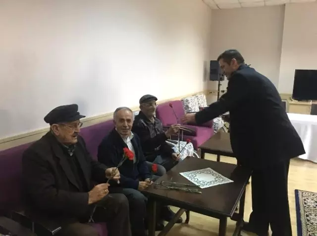 Söke Kartalları Huzur Evi Yaşlılarını Unutmadı Haber