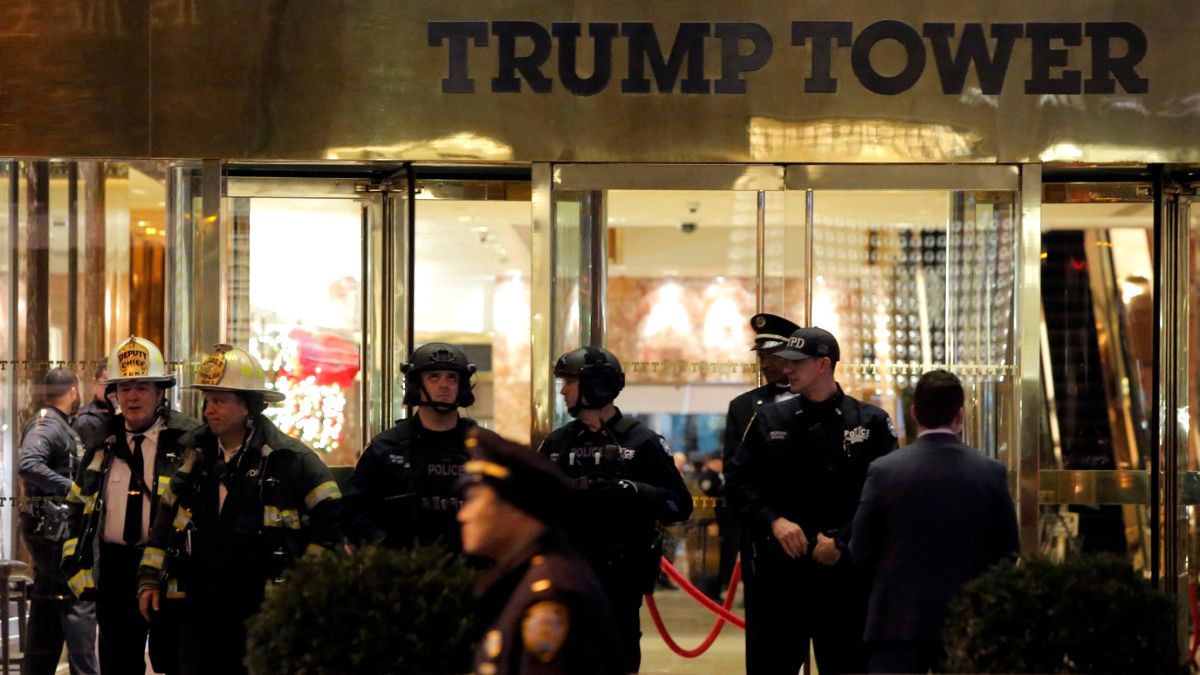 Trump Tower'da Şüpheli Paket Paniği