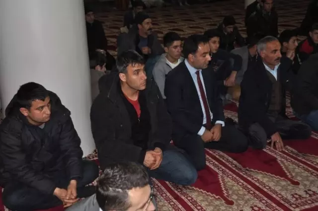 Eleşkirt'te 15 Temmuz Şehitleri İçin Mevlit Okutuldu Eleşkirt'te 15 Temmuz Şehitleri İçin Mevlit Okutuldu