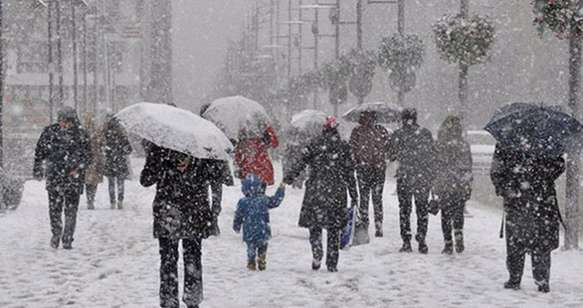 İstanbul İçin Beyaz Alarm! Kartal'dan Giriş Yaptı
