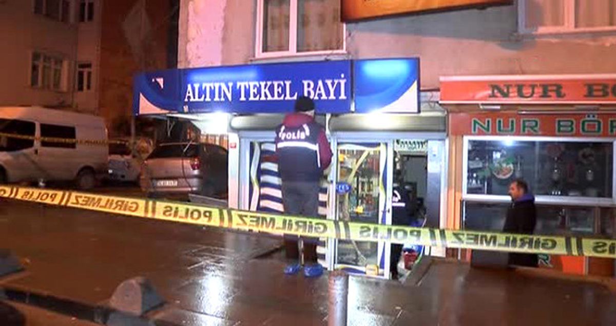 Küçükçekmece'de Tekel Bayi ve Caddedeki Vatandaşlara Ateş Açıldı: 1 Ölü