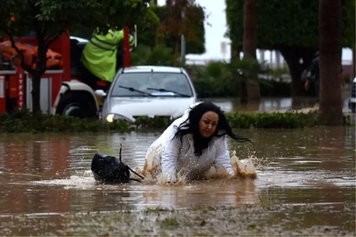 Mersin'de Sel Faciası! Mersin'de Son Durum Ne?