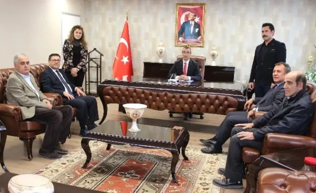 Milas Osb Yönetimi, Kaymakam Eren Arslan'ı Ziyaret Etti. Milas Osb Yönetimi, Kaymakam Eren Arslan'ı Ziyaret Etti.