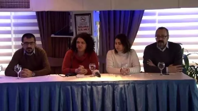 Gözaltındaki Gazeteci Meslektaşlarının Serbest Bırakılmasını İstediler Gözaltındaki Gazeteci Meslektaşlarının Serbest Bırakılmasını İstediler