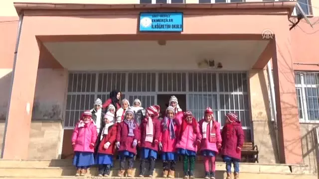 Köydeki Öğrencilerin Yardımına Basketbol Hakemleri Koştu Köydeki Öğrencilerin Yardımına Basketbol Hakemleri Koştu