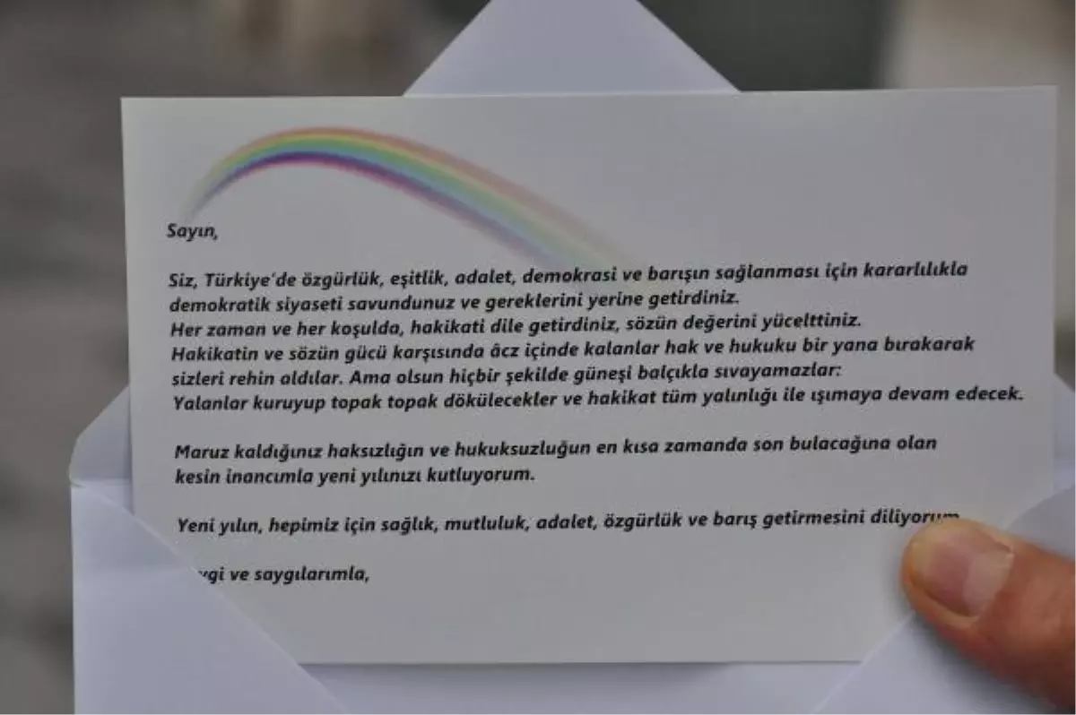 Tutuklu Hdp'lilere Yeni Yıl Kartı