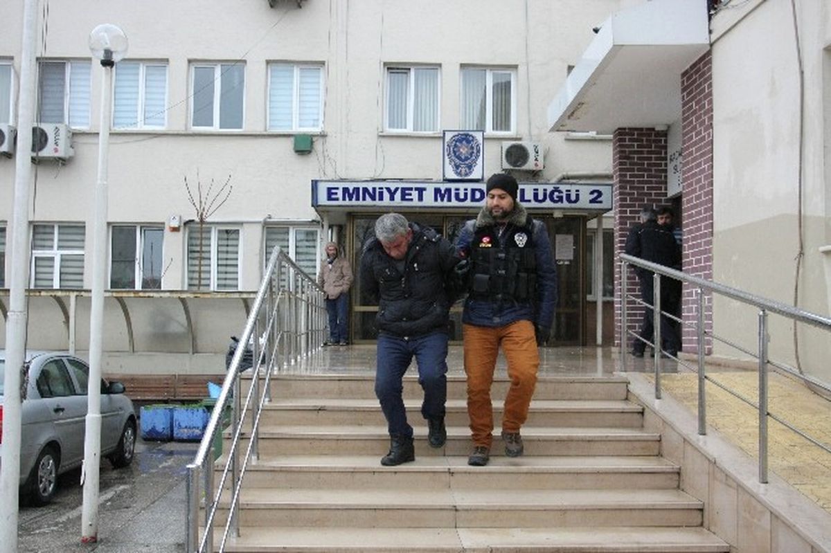 Uyuşturucu Satıcısı TIR Şoförünün Pişkinliği Pes Dedirtti