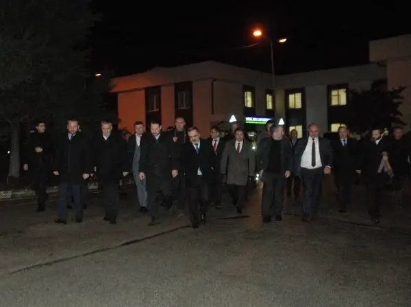 Bakan Albayrak: Tarihte İlk Defa 7 Ana Omurga Hattımızın Tamamı Koptu Bakan Albayrak: Tarihte İlk Defa 7 Ana Omurga Hattımızın Tamamı Koptu