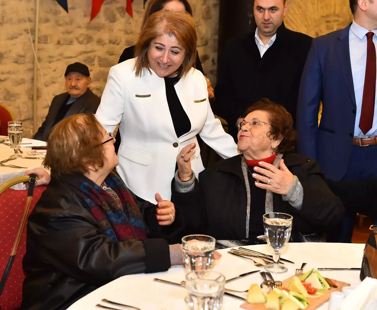 Başımızın Tacısınız