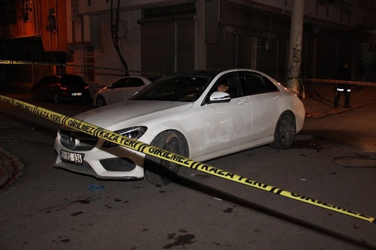 Yeni Yılın İlk Cinayeti! Lüks Otomobilinde Başından Vurulmuş Halde Bulundu