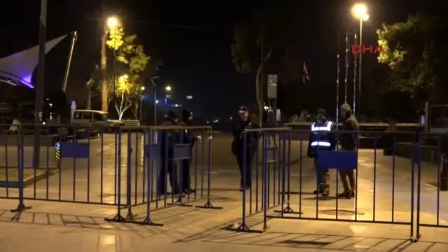 Https Www Haberler Com Taksim De Polise Sevgi Gosterisi 9119250 Haberi Https Foto Haberler Com Haber 2017 01 01 Taksim De Polise Sevgi Gosterisi 9119250 O Jpg Https Www Haberler Com Gundem Ozeti 1 Ocak 2017 9119251 Haberi Https Foto