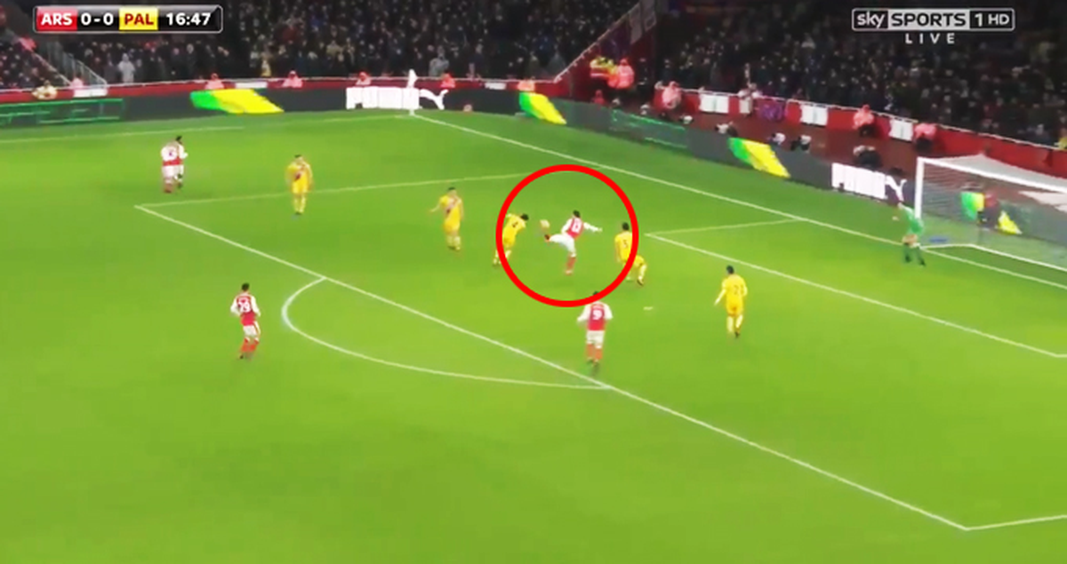 Arsenal'de Oliver Giroud'un Attığı Gol Taraftarı Ayağa Kaldırdı