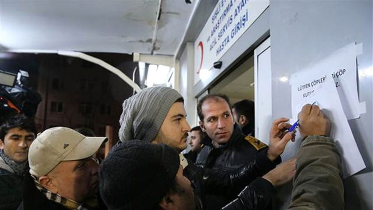 Hain Saldırı Sonrası Yaralı Yakınları Hastanelere Akın Etti