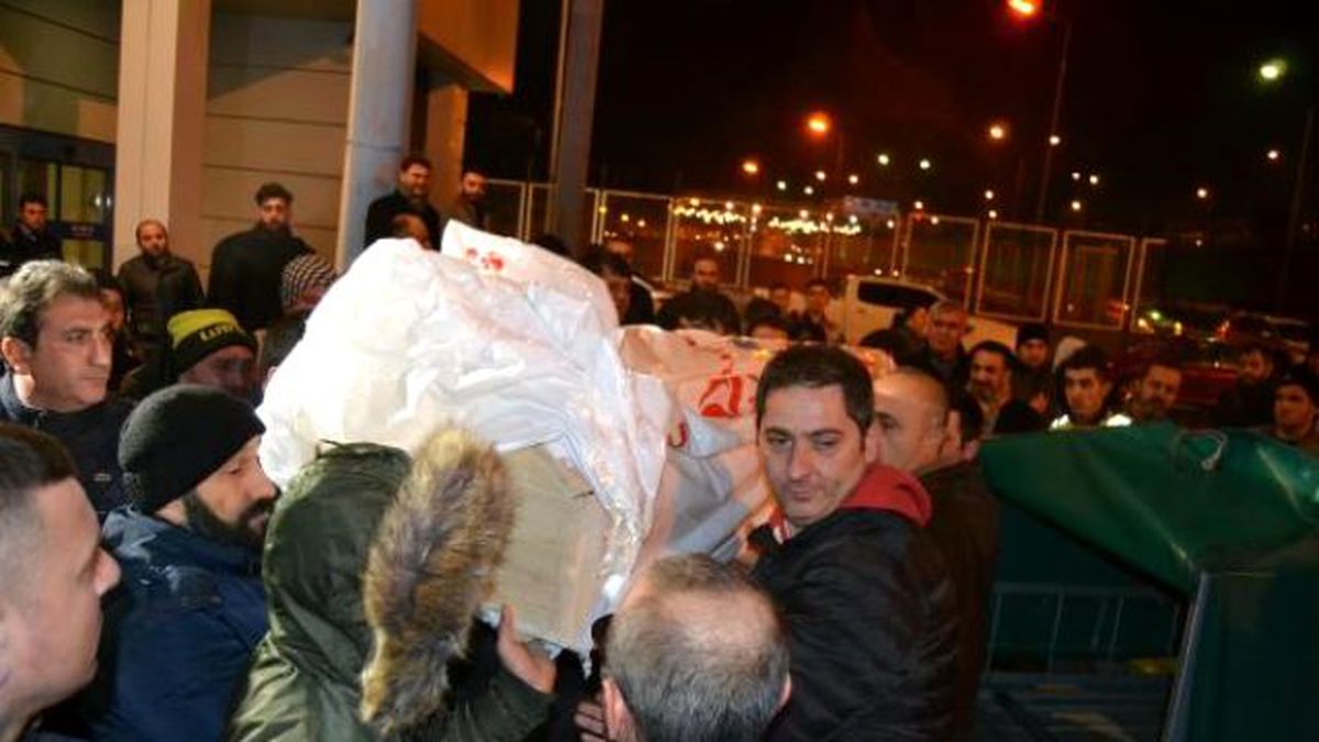 Hain Saldırının Kurbanlarından Mustafa Sezgin Seymen'in Cenazesi Trabzon'a Getirildi