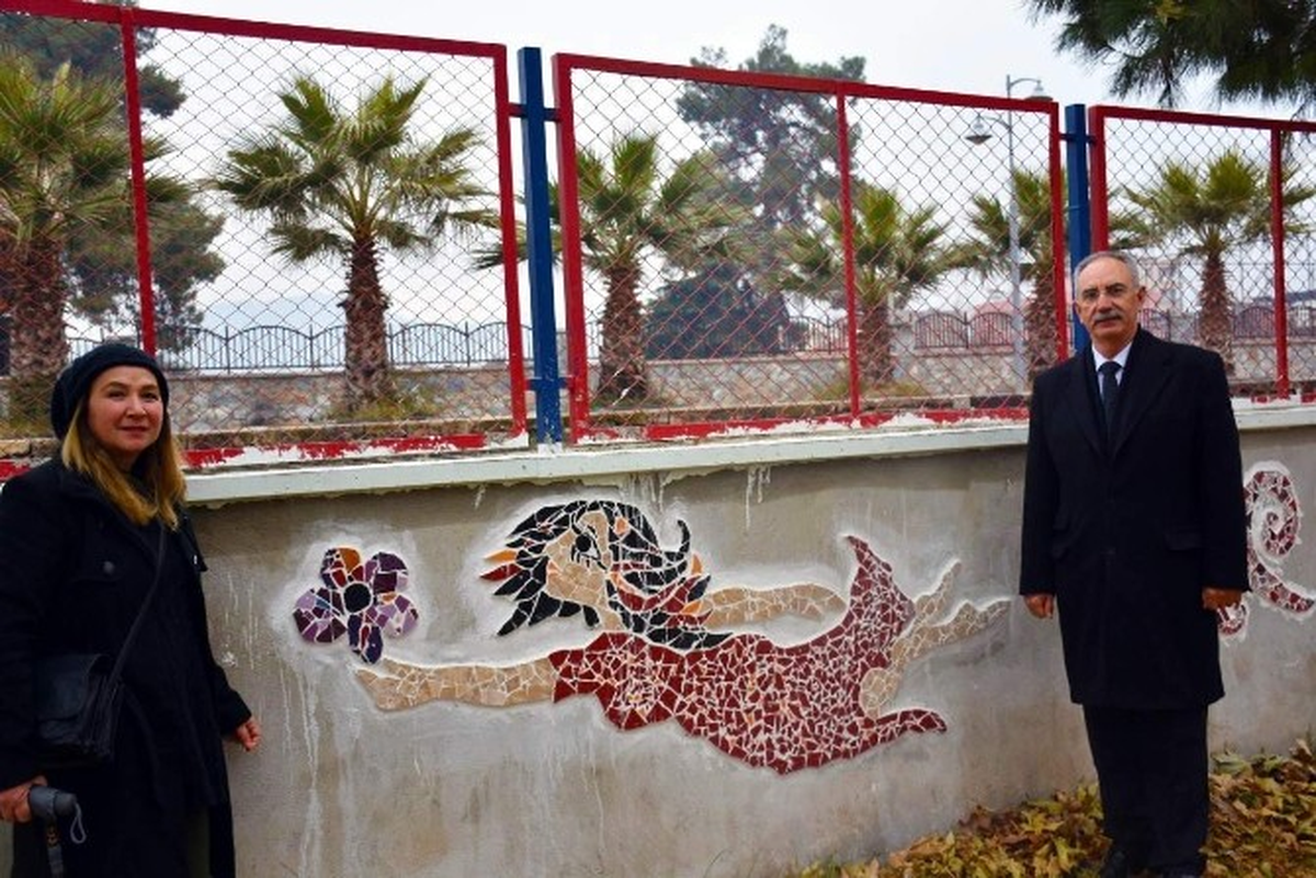 İncirliova'da Duvarlar Sanatla Süsleniyor