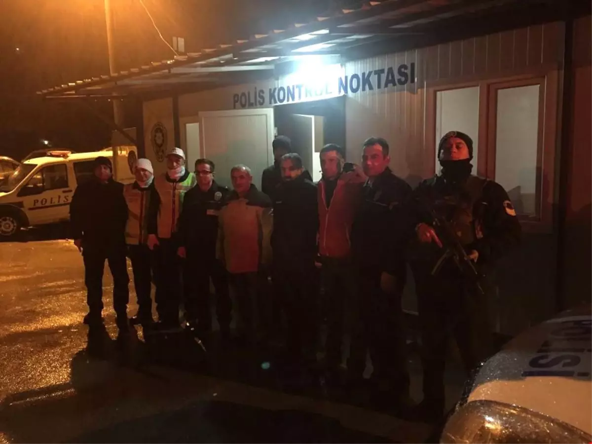 Karamürsel Kaymakamı Narinoğlu Polislerin Yeni Yılını Kutladı