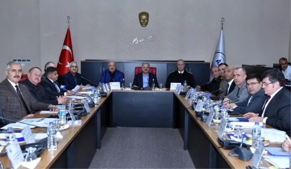 Mersin'de Kriz Değerlendirme Toplantısı