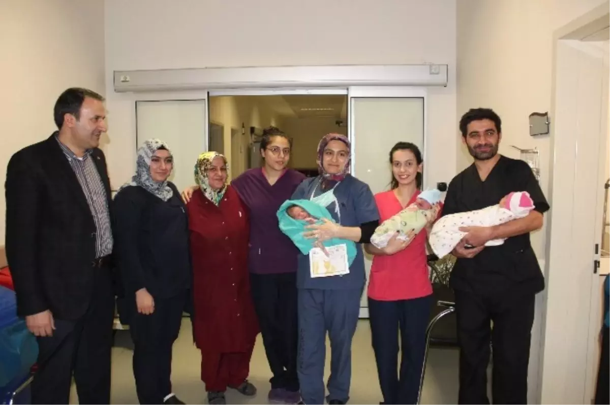Muş'ta Yeni Yılın İlk Bebeği 'Umut' Bebek Oldu