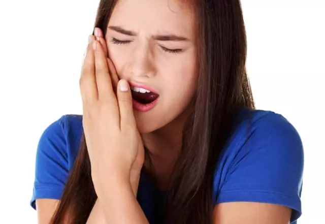 20 yaş dişlerinin çekilmesi için 9 neden: 20 yaş dişlerinin çekilmesi için 9 neden: