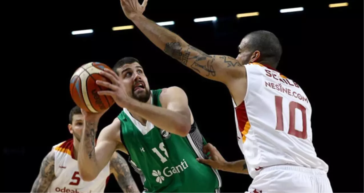 Darüşşafaka Doğuş, Galatasaray Odeabank'ı 87-72 Yendi