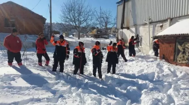 4 Gündür Kayıp Olan Vatandaş, Donmuş Halde Bulundu 4 Gündür Kayıp Olan Vatandaş, Donmuş Halde Bulundu
