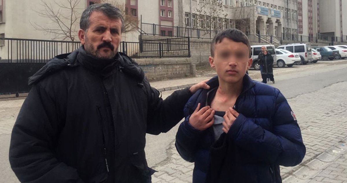 Batman'da Cani Öğretmen, Okul Tuvaletinde Öğrencileri Dövdü!