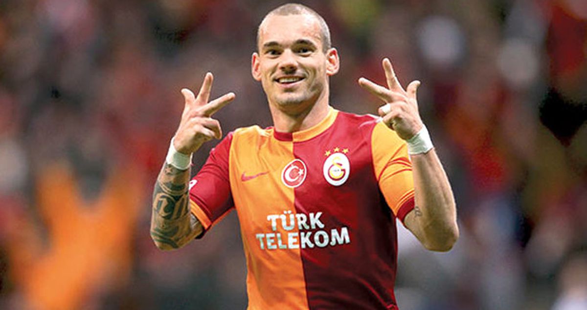 Çin Ekipleri, Galatasaraylı Sneijder İçin Kapıda Kuyruk Oluşturdu