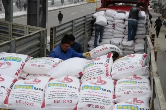 Erzincan Kyk'dan Halep'e 28 Ton Gıda Yardımı