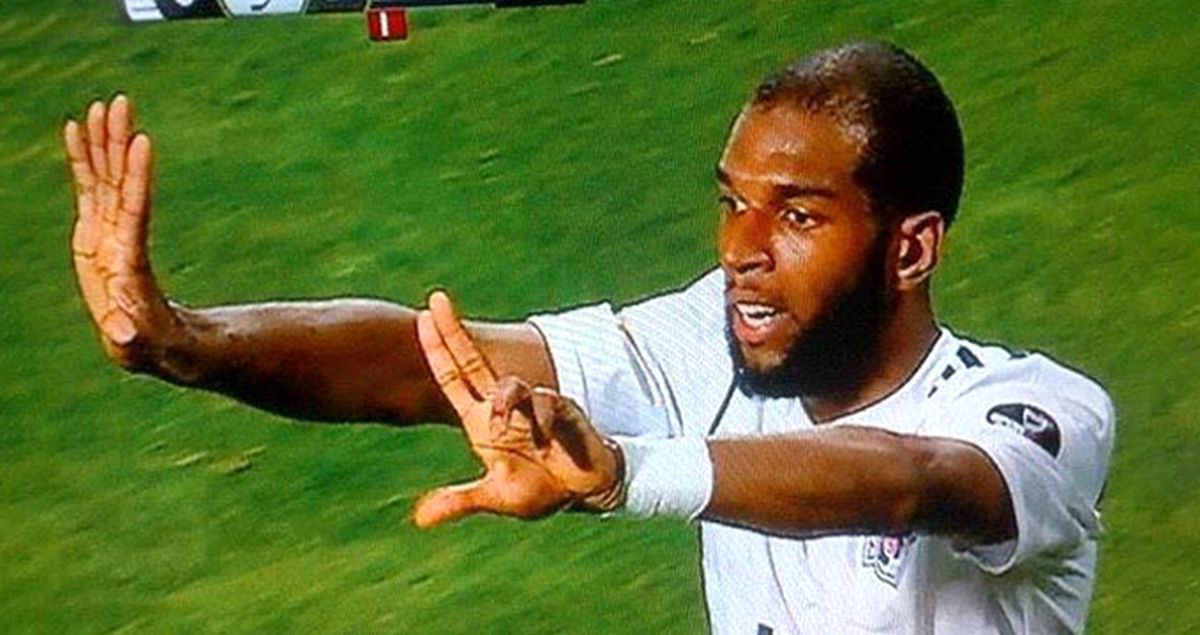 Ryan Babel: Sekiz İşareti Yapmadım, Elimle Sayarken Görüntü Almışlar