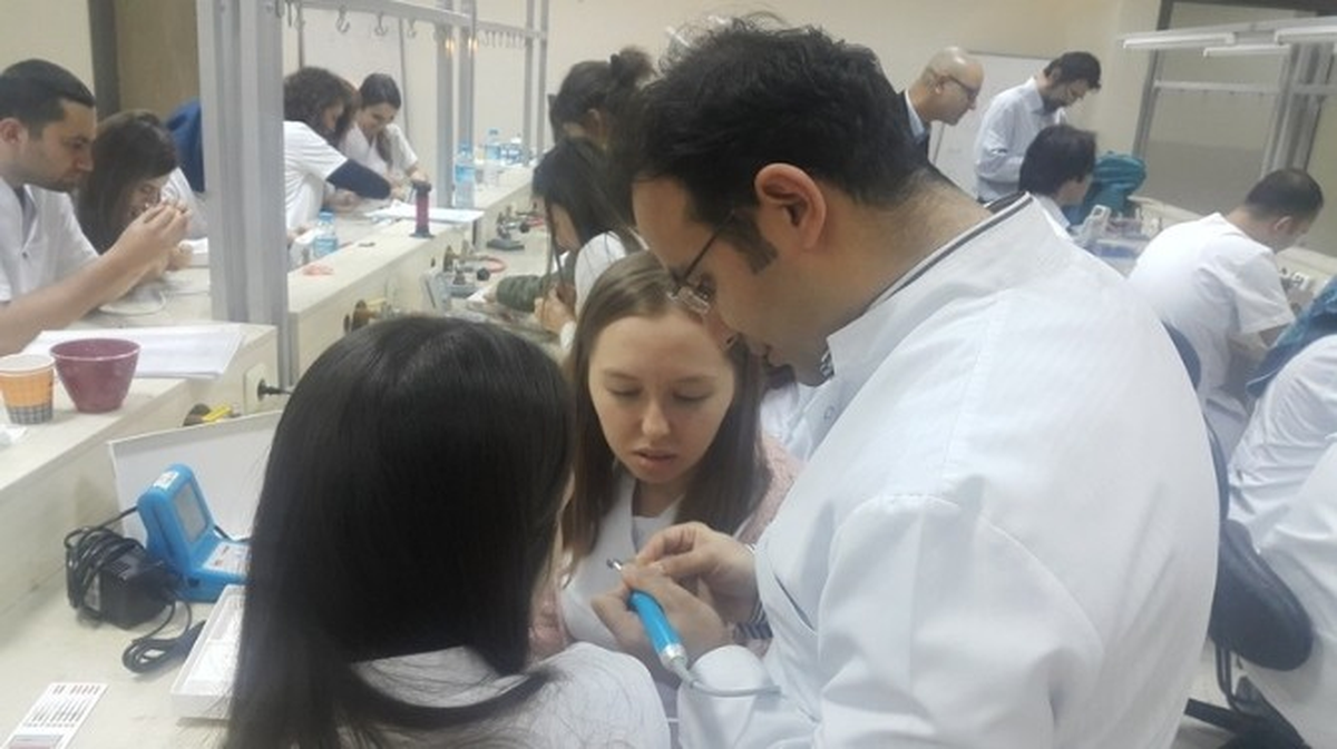 Beü Diş Hekimliği Fakültesi'nde Öğrenci Eğitim Etkinliği Düzenlendi