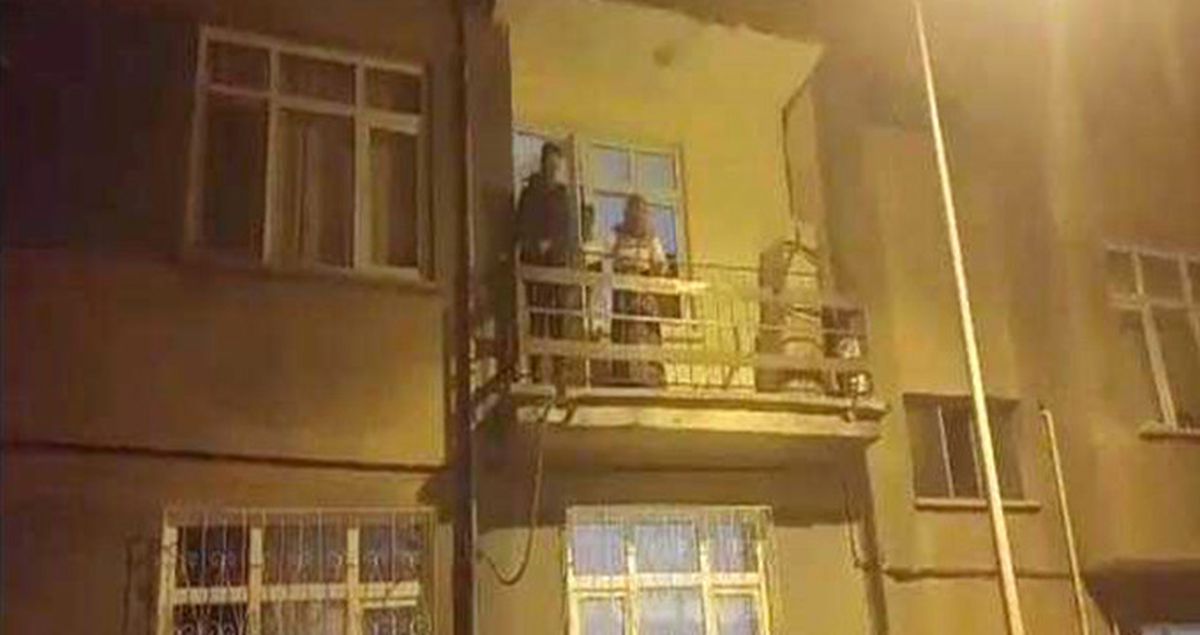 'Ev Boştur' Tahmini Tutmayan Hırsız Balkonda Mahsur Kaldı!
