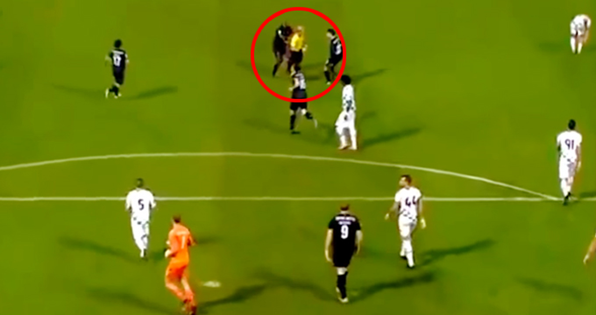Portekiz Ligi'nde Hakem, Çarptığı Futbolcuya Kırmızı Kart Gösterdi