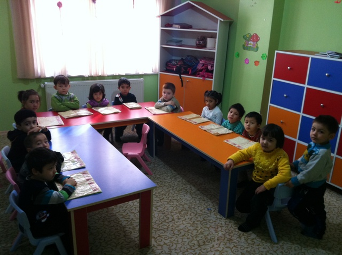 Çin'de Anaokuluna Bıçaklı Saldırı: 12 Çocuk Yaralandı
