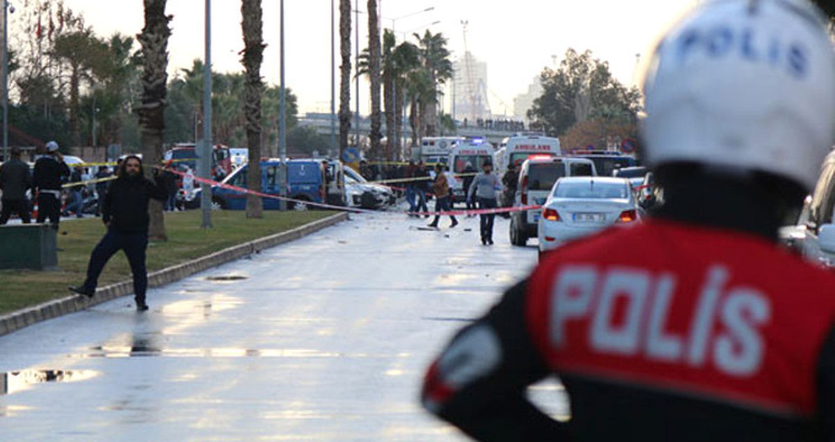 İzmir'deki Terör Saldırısını Dünya Basını Böyle Duyurdu!