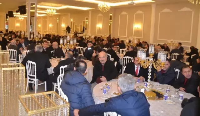 Mardin'e Tayini Çıkan Müftüye Veda Yemeği