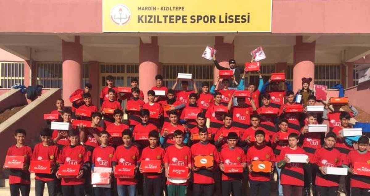 Eskişehirspor, Mardin'deki Spor Lisesinde Bulunan Öğrencilere Yardım Gönderdi