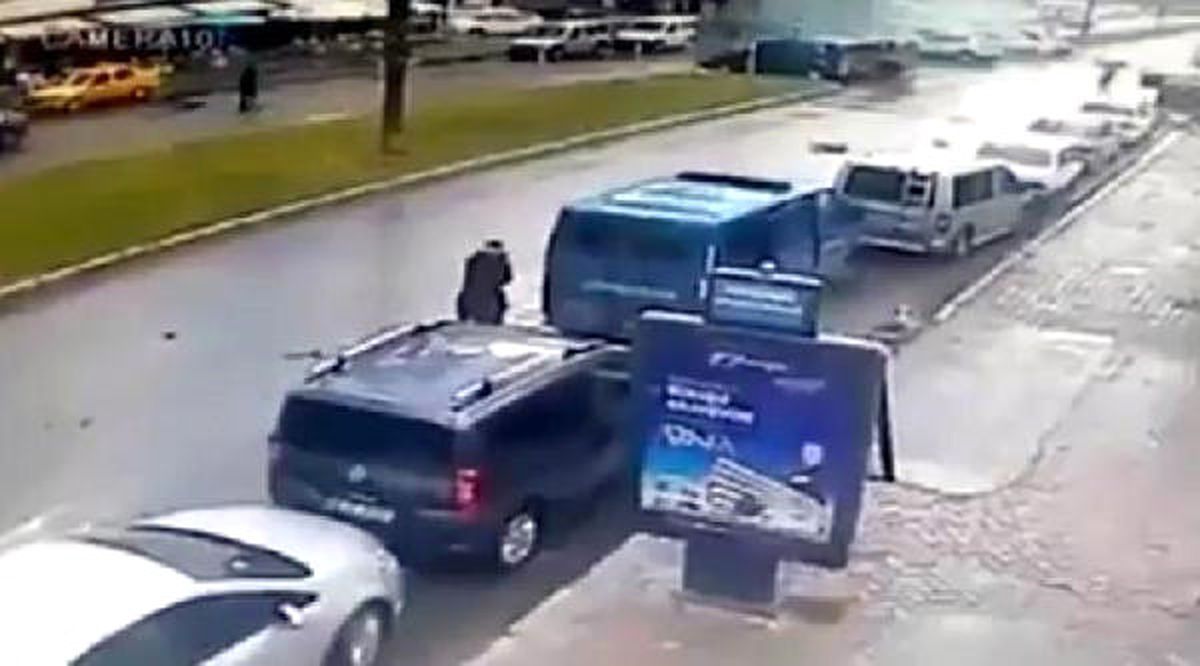 İzmir'deki Çatışmada Asker, Mermisi Biten Yaralı Polise Silahını Vermiş!